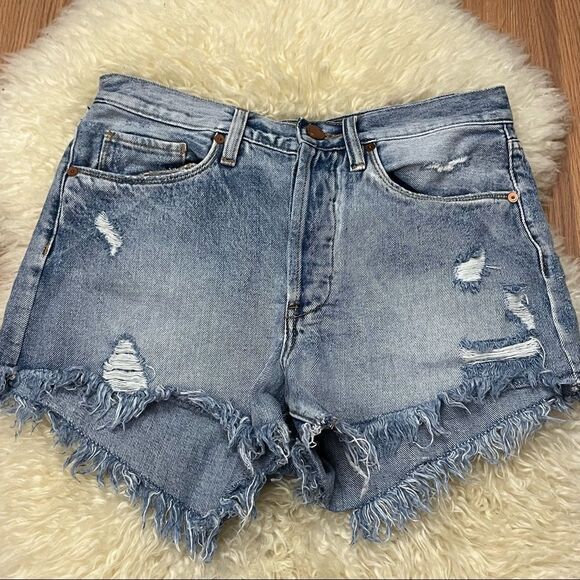 BLANK NYC Distressed High Rise Cut Off Shorts 27 - Picture 1 of 9